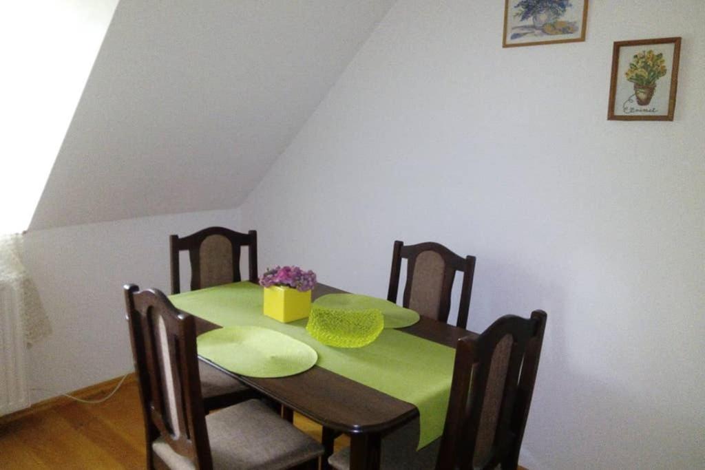 Zamecek Zdiky - Moderni Velky Apartman Bujanov Exterior photo