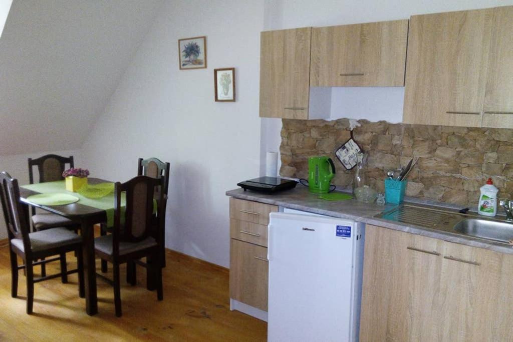 Zamecek Zdiky - Moderni Velky Apartman Bujanov Exterior photo